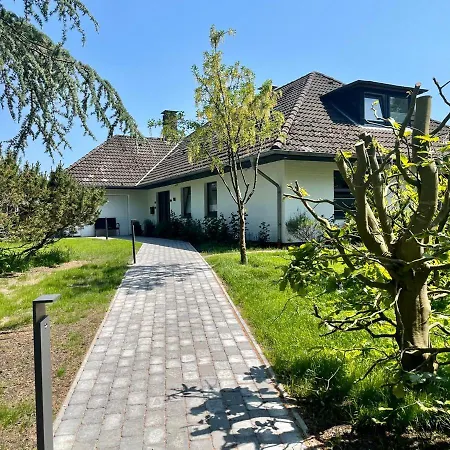 Apartment Hus Inne Suenn