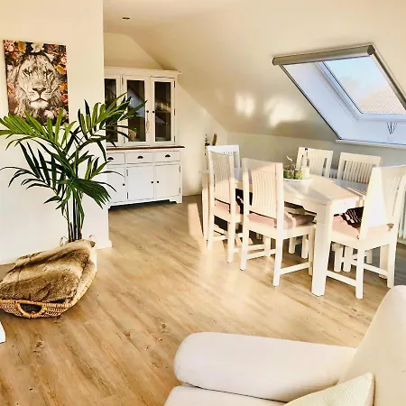 Hus Inne Suenn * Welt