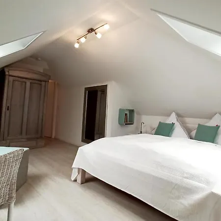 Hus Inne Sünn Apartament